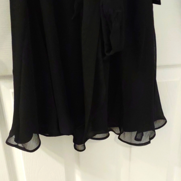 NWT Express Wrap Black Chiffon Surplice Dress Size S - Picture 4 of 10